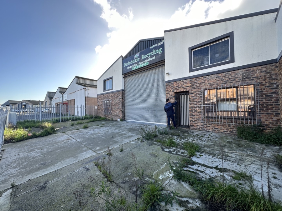 To Let Commercial Property for Rent in Montague Gardens Western Cape